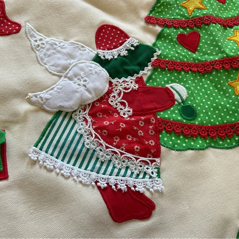 House of Hatten Christmas Tree Skirt Angel Scene Vintage